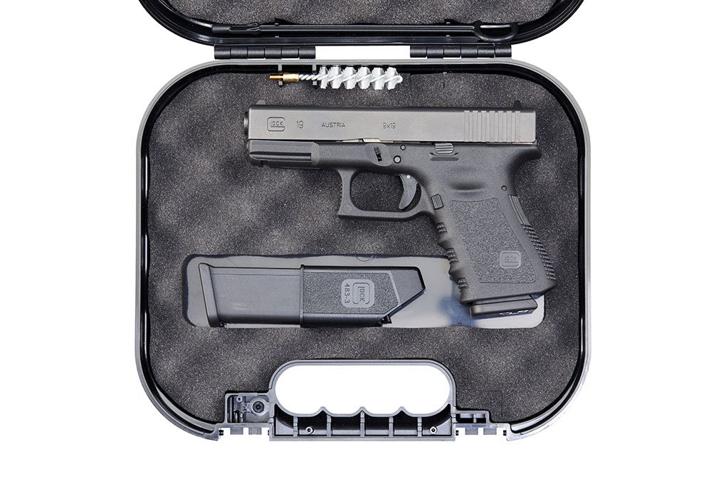 Příběhy palných zbraní. Od doutnáku k automatu